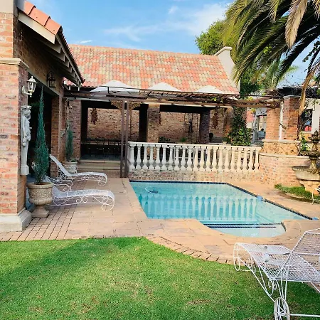 Maison De Leo Boutique Hotel Hotel 4*